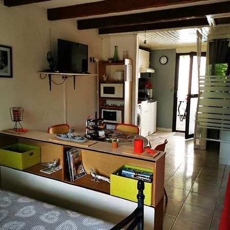 Studio Tres Agreable Totalement Independant Dans Maison Avec Cour Sans Vis A Vis Βίλα Vittel Εξωτερικό φωτογραφία