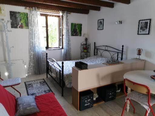 Studio Tres Agreable Totalement Independant Dans Maison Avec Cour Sans Vis A Vis Βίλα Vittel Εξωτερικό φωτογραφία