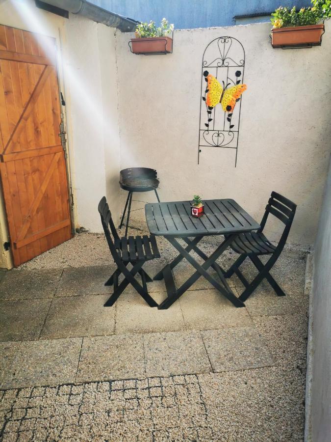 Studio Tres Agreable Totalement Independant Dans Maison Avec Cour Sans Vis A Vis Βίλα Vittel Εξωτερικό φωτογραφία